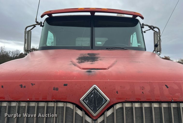 image for item EJ5263 2007 International 9200i SBA 6X4 dump truck