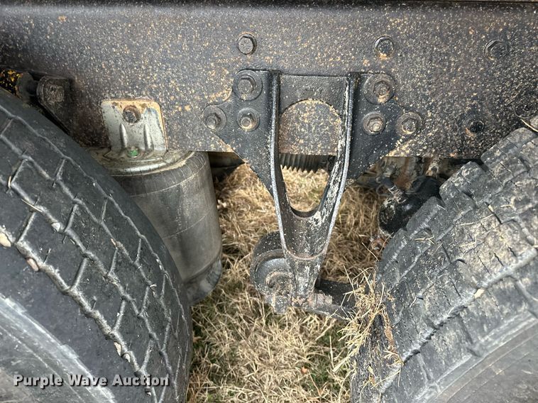 image for item EJ5263 2007 International 9200i SBA 6X4 dump truck