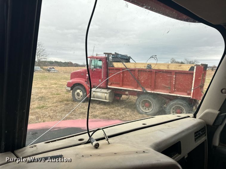 image for item EJ5263 2007 International 9200i SBA 6X4 dump truck