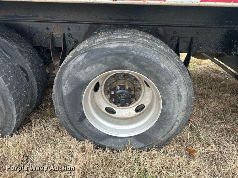 image for item EJ5263 2007 International 9200i SBA 6X4 dump truck