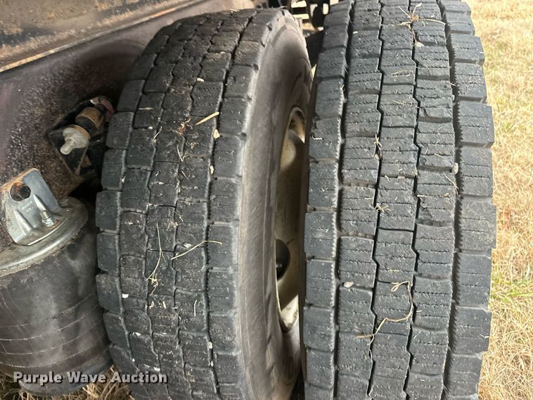 image for item EJ5263 2007 International 9200i SBA 6X4 dump truck