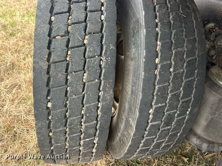 image for item EJ5263 2007 International 9200i SBA 6X4 dump truck