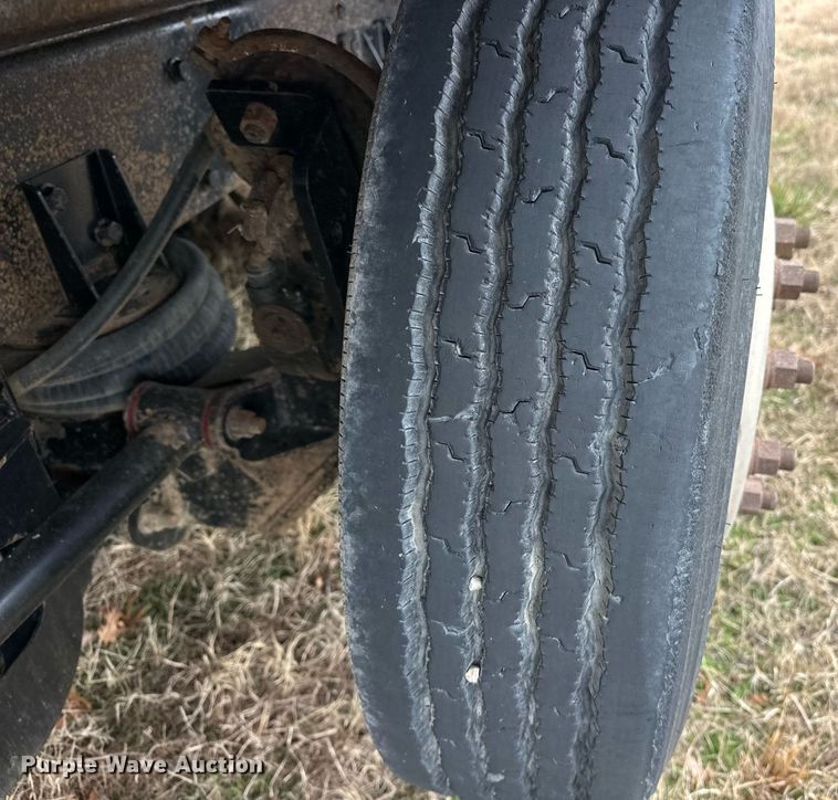 image for item EJ5263 2007 International 9200i SBA 6X4 dump truck