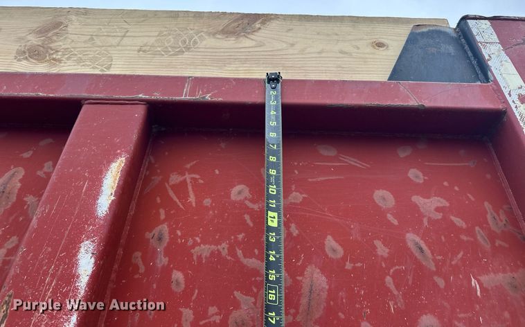 image for item EJ5264 1997 International 9200  dump truck