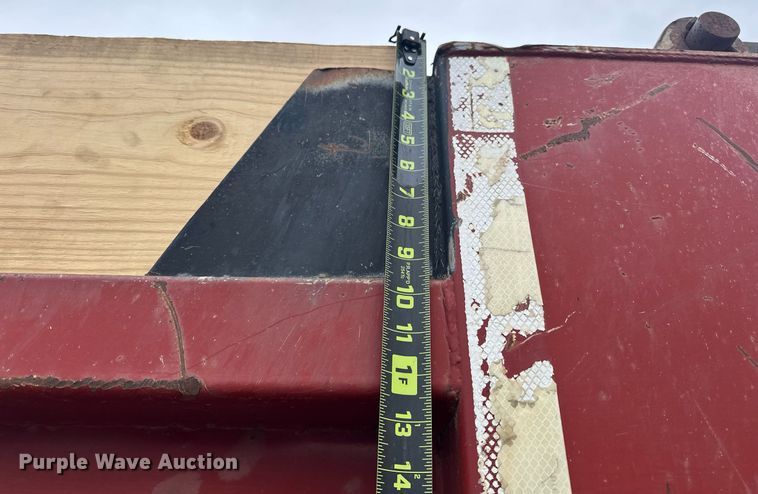 image for item EJ5264 1997 International 9200  dump truck