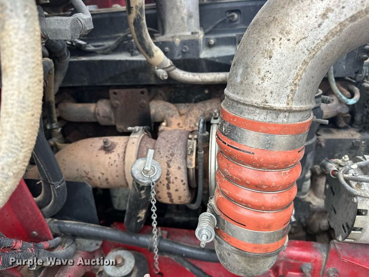 image for item EJ5264 1997 International 9200  dump truck