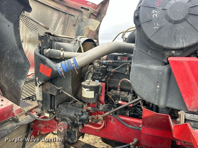 image for item EJ5264 1997 International 9200  dump truck