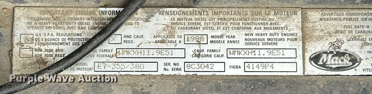 image for item EJ5265 1998 Mack CH613 truck cab and chassis