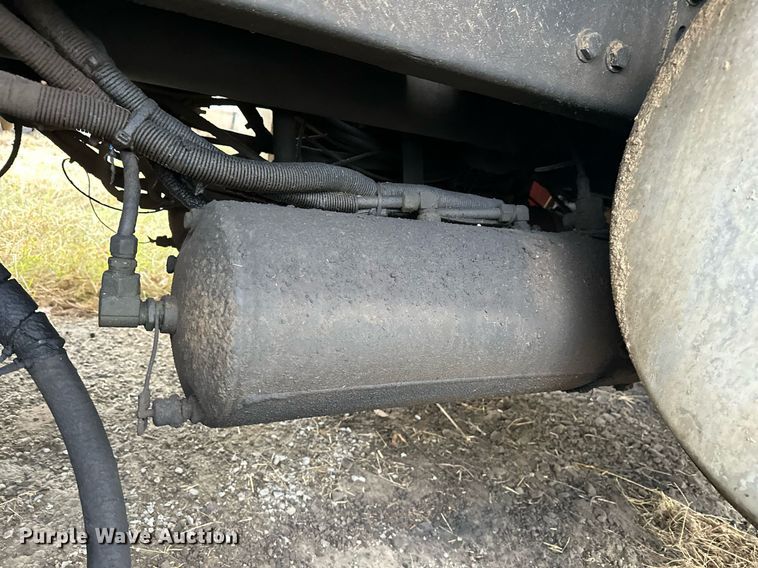 image for item EJ5266 1999 Freightliner FL112 dump truck