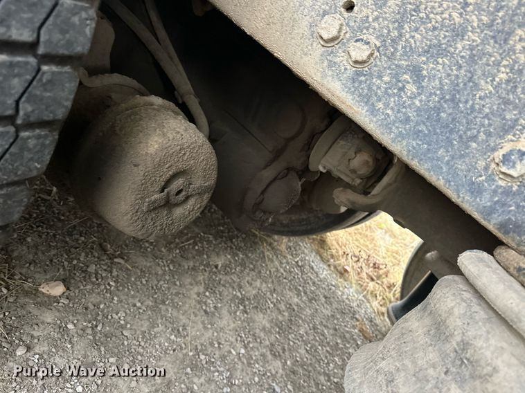 image for item EJ5266 1999 Freightliner FL112 dump truck