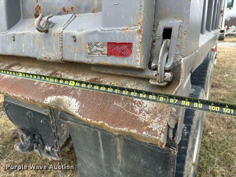 image for item EJ5266 1999 Freightliner FL112 dump truck