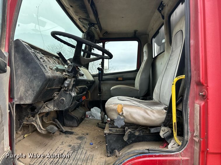 image for item EJ5266 1999 Freightliner FL112 dump truck