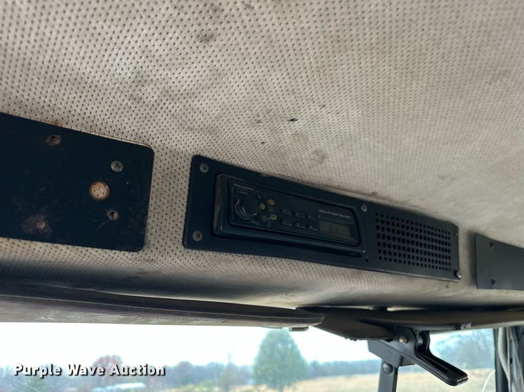 image for item EJ5266 1999 Freightliner FL112 dump truck