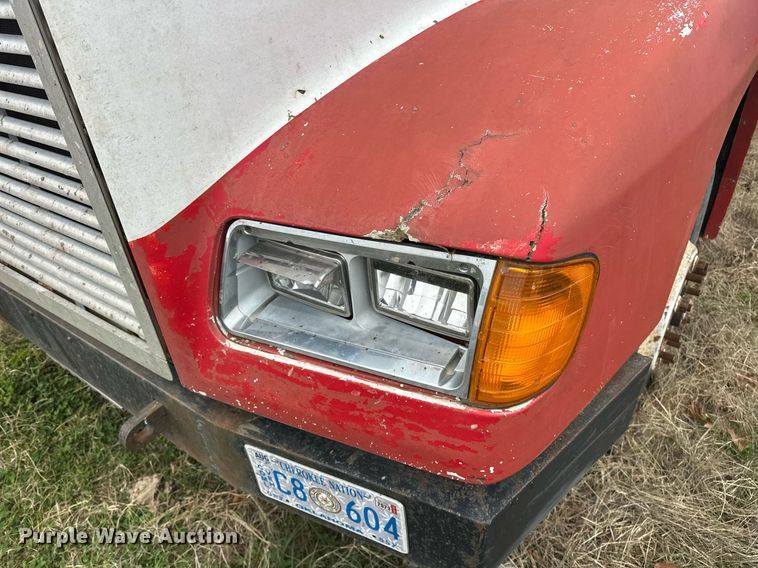 image for item EJ5267 1995 Freightliner FLD dump truck