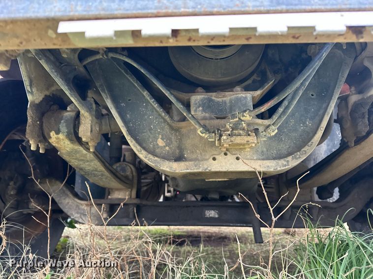 image for item EJ5267 1995 Freightliner FLD dump truck