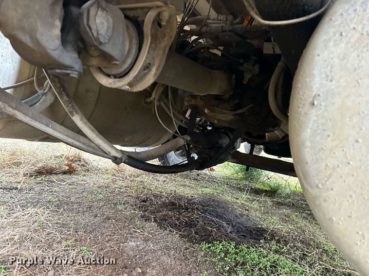 image for item EJ5267 1995 Freightliner FLD dump truck