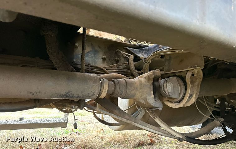 image for item EJ5267 1995 Freightliner FLD dump truck