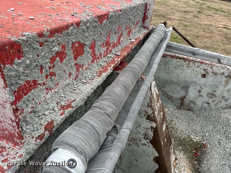 image for item EJ5267 1995 Freightliner FLD dump truck