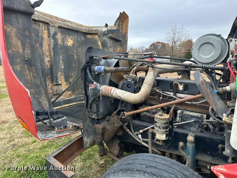 image for item EJ5267 1995 Freightliner FLD dump truck