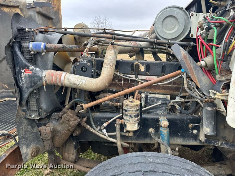 image for item EJ5267 1995 Freightliner FLD dump truck