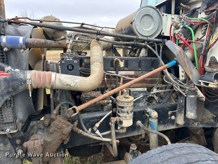 image for item EJ5267 1995 Freightliner FLD dump truck