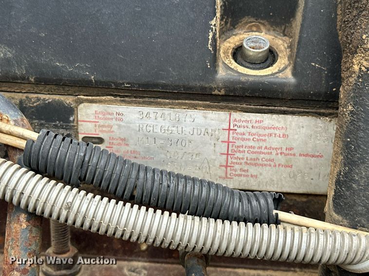 image for item EJ5267 1995 Freightliner FLD dump truck