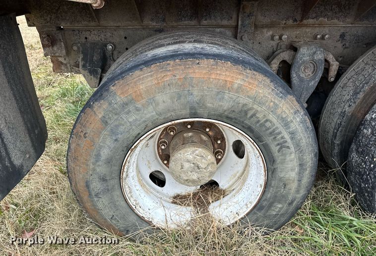 image for item EJ5267 1995 Freightliner FLD dump truck