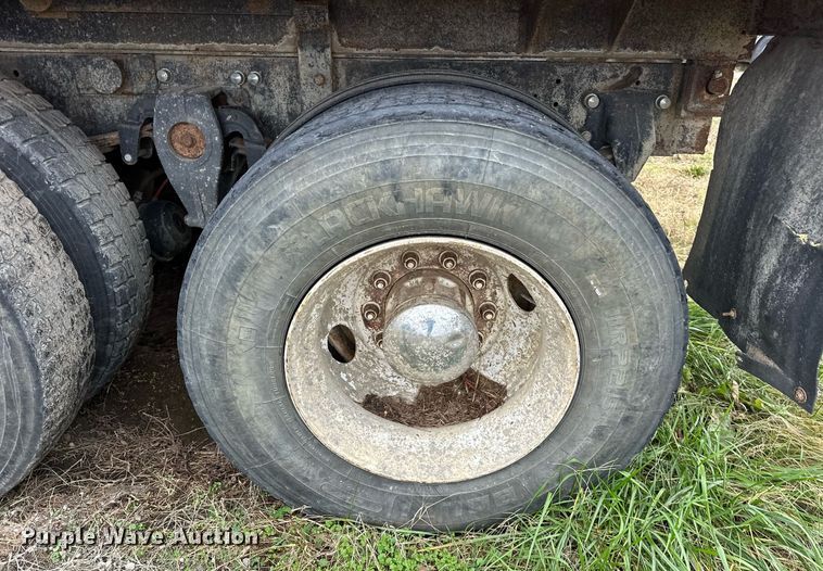 image for item EJ5267 1995 Freightliner FLD dump truck