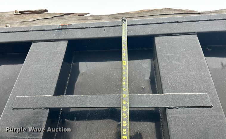 image for item EJ5268 2006 Sterling A9500 dump truck