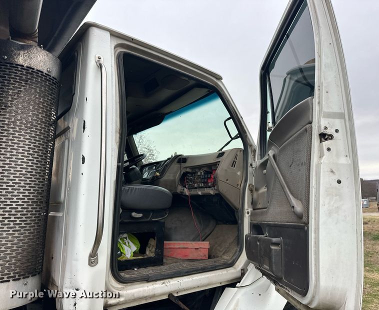 image for item EJ5268 2006 Sterling A9500 dump truck