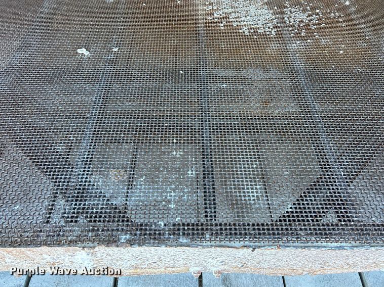 image for item EK2559 Terex  Cedarapids screen