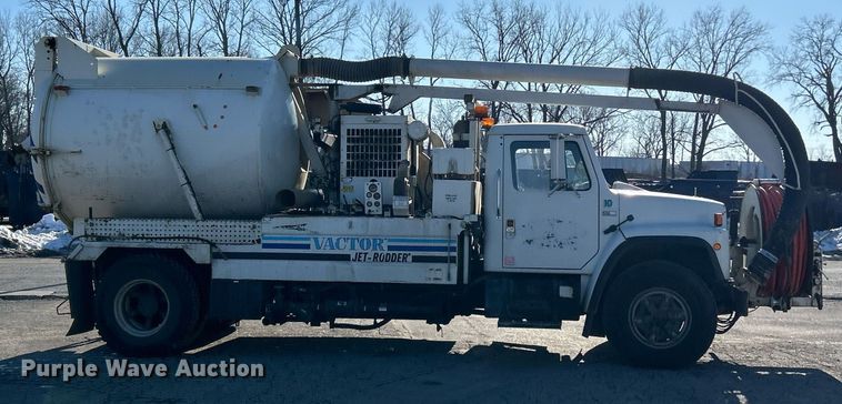 image for item EK2562 1988 International 1954 sewer jetter truck