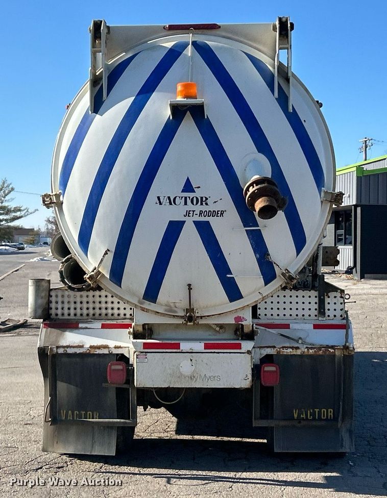 image for item EK2562 1988 International 1954 sewer jetter truck