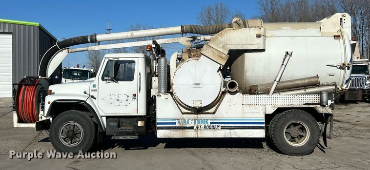 image for item EK2562 1988 International 1954 sewer jetter truck