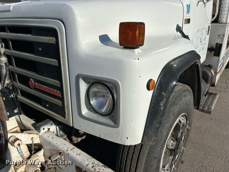 image for item EK2562 1988 International 1954 sewer jetter truck