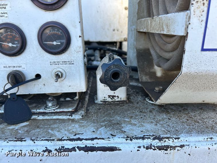 image for item EK2562 1988 International 1954 sewer jetter truck