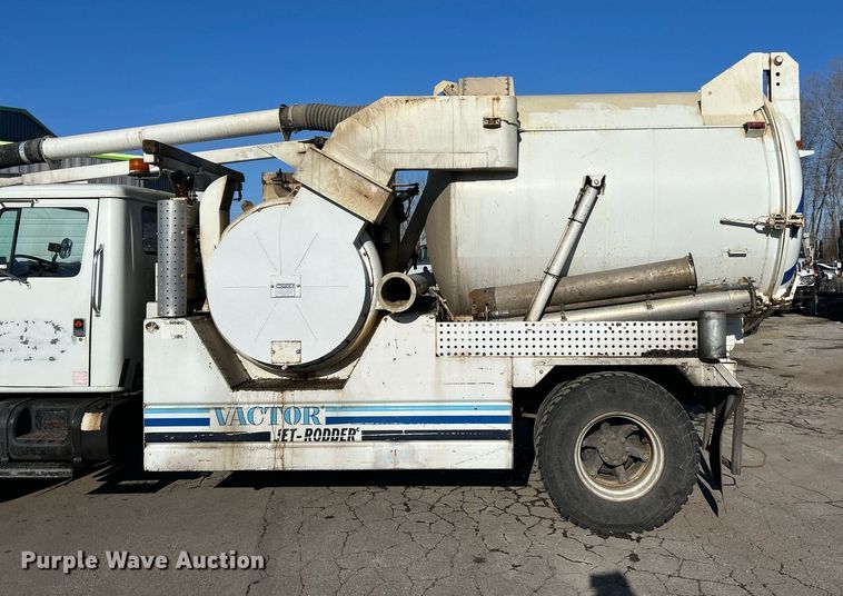 image for item EK2562 1988 International 1954 sewer jetter truck