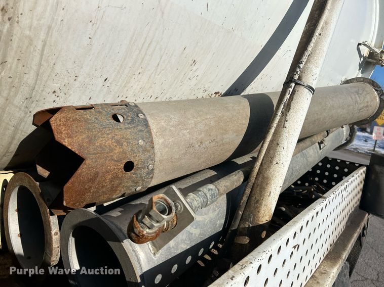 image for item EK2562 1988 International 1954 sewer jetter truck