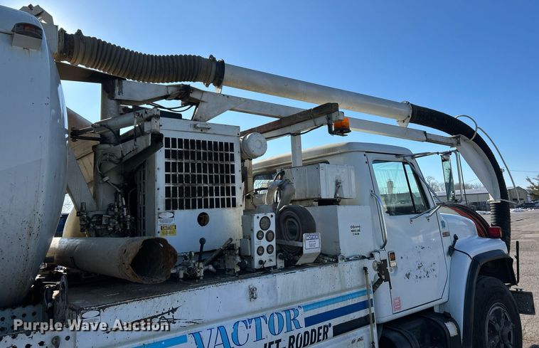 image for item EK2562 1988 International 1954 sewer jetter truck