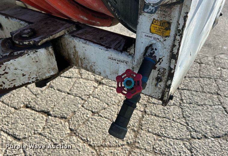 image for item EK2562 1988 International 1954 sewer jetter truck