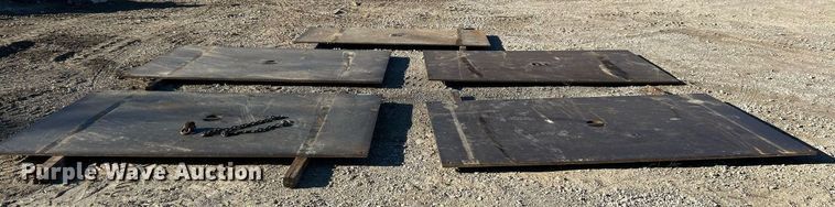 image for item EK2576 Steel road plates