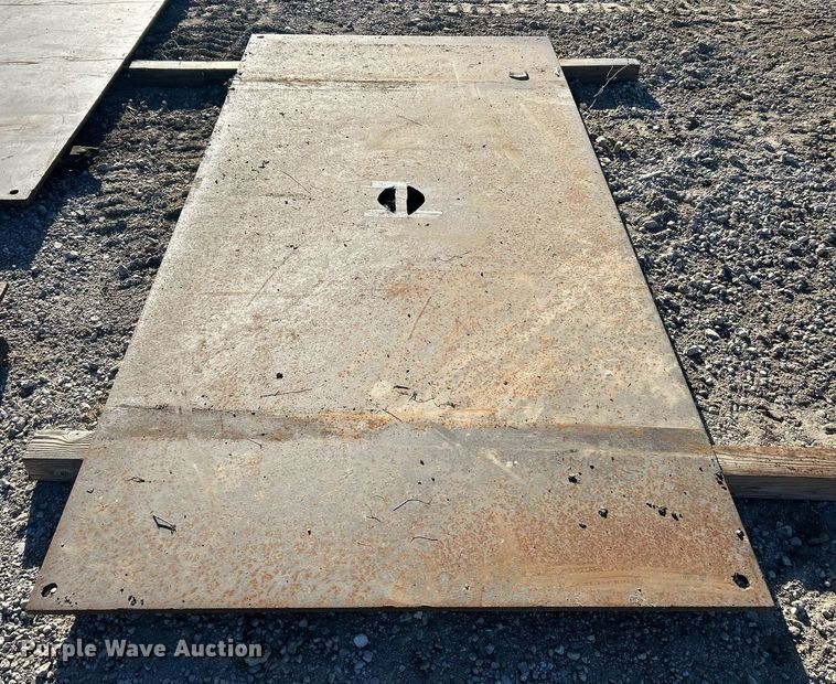 image for item EK2576 Steel road plates