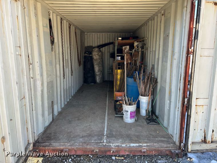 image for item EK2577 Shipping container with concrete tools