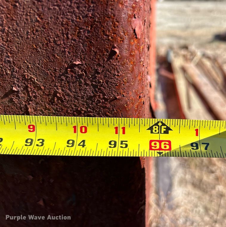 image for item EK2577 Shipping container with concrete tools