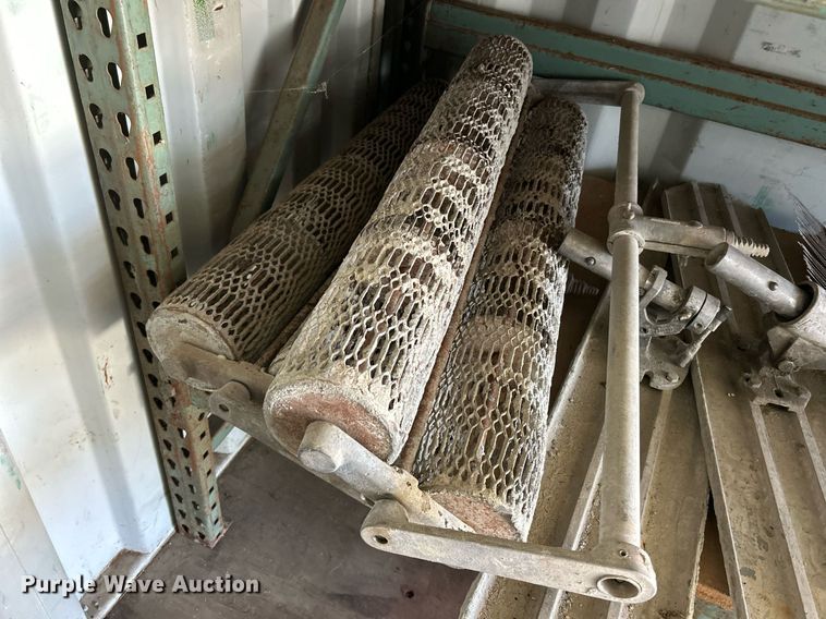 image for item EK2577 Shipping container with concrete tools