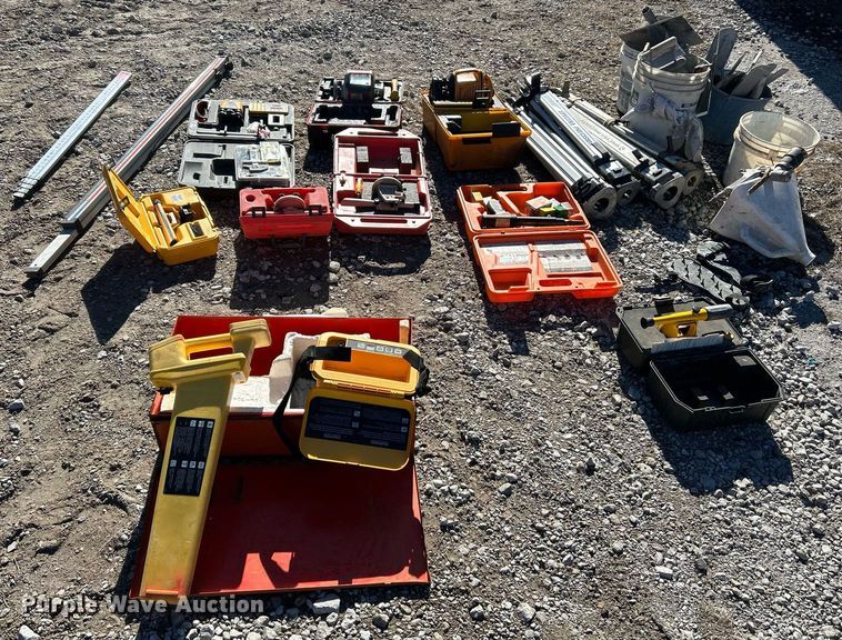 image for item EK2577 Shipping container with concrete tools