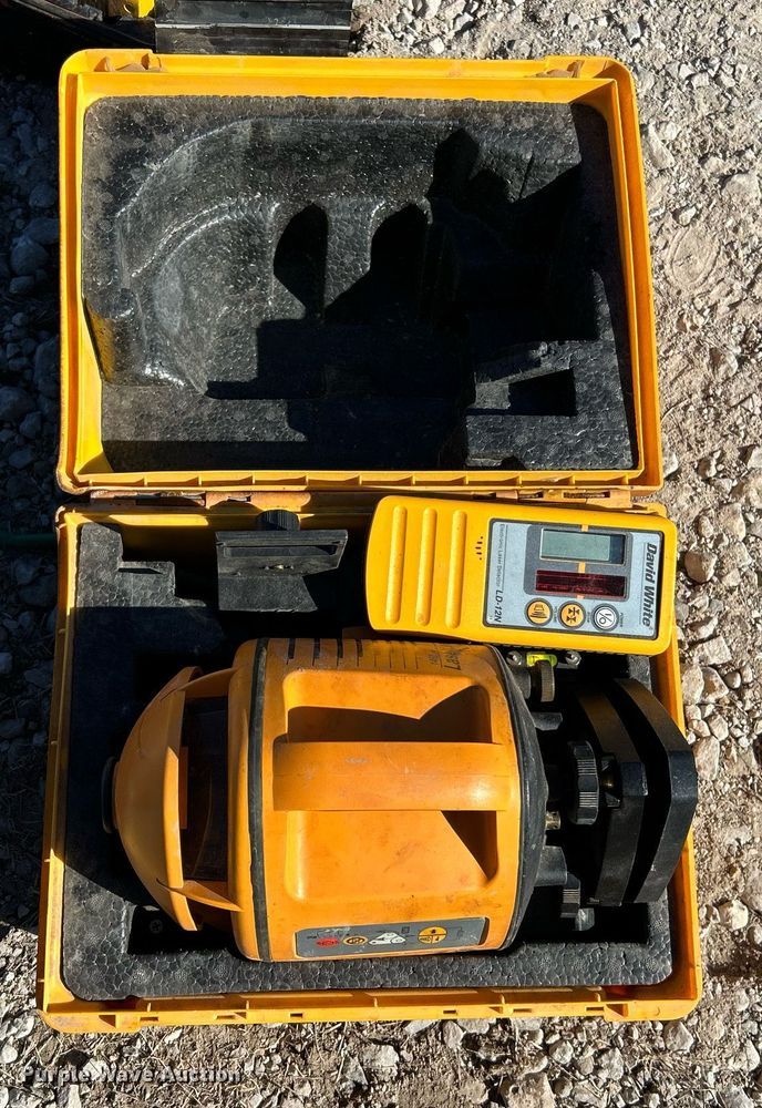 image for item EK2577 Shipping container with concrete tools