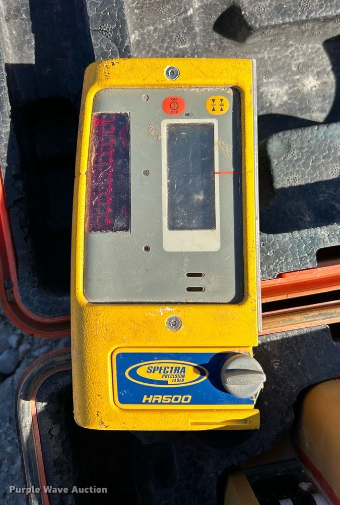 image for item EK2577 Shipping container with concrete tools