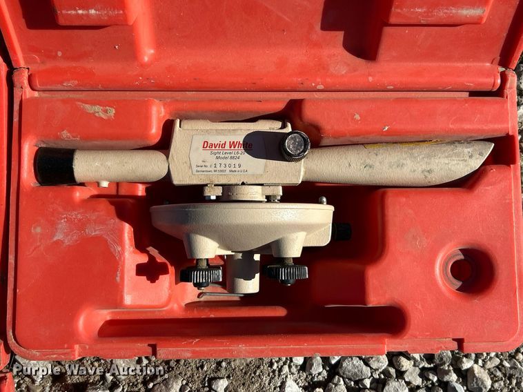 image for item EK2577 Shipping container with concrete tools