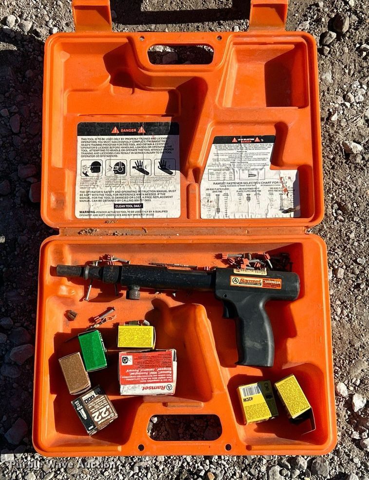 image for item EK2577 Shipping container with concrete tools